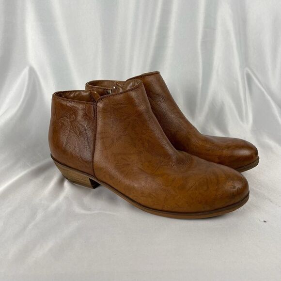 Soft Walk Faux Leather Ankle Boots - Women’s 8 - Picture 2 of 13